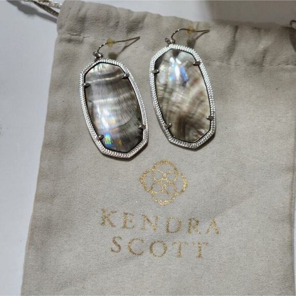 Kendra Scott Black MOP Mother of Pearl? and Silver Rhodium Danielle Earrings - Picture 7 of 7